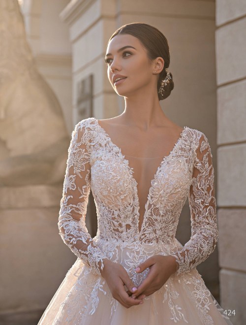 https://www.sposa-lia.com/images/stories/virtuemart/product/424       (2)82.jpg